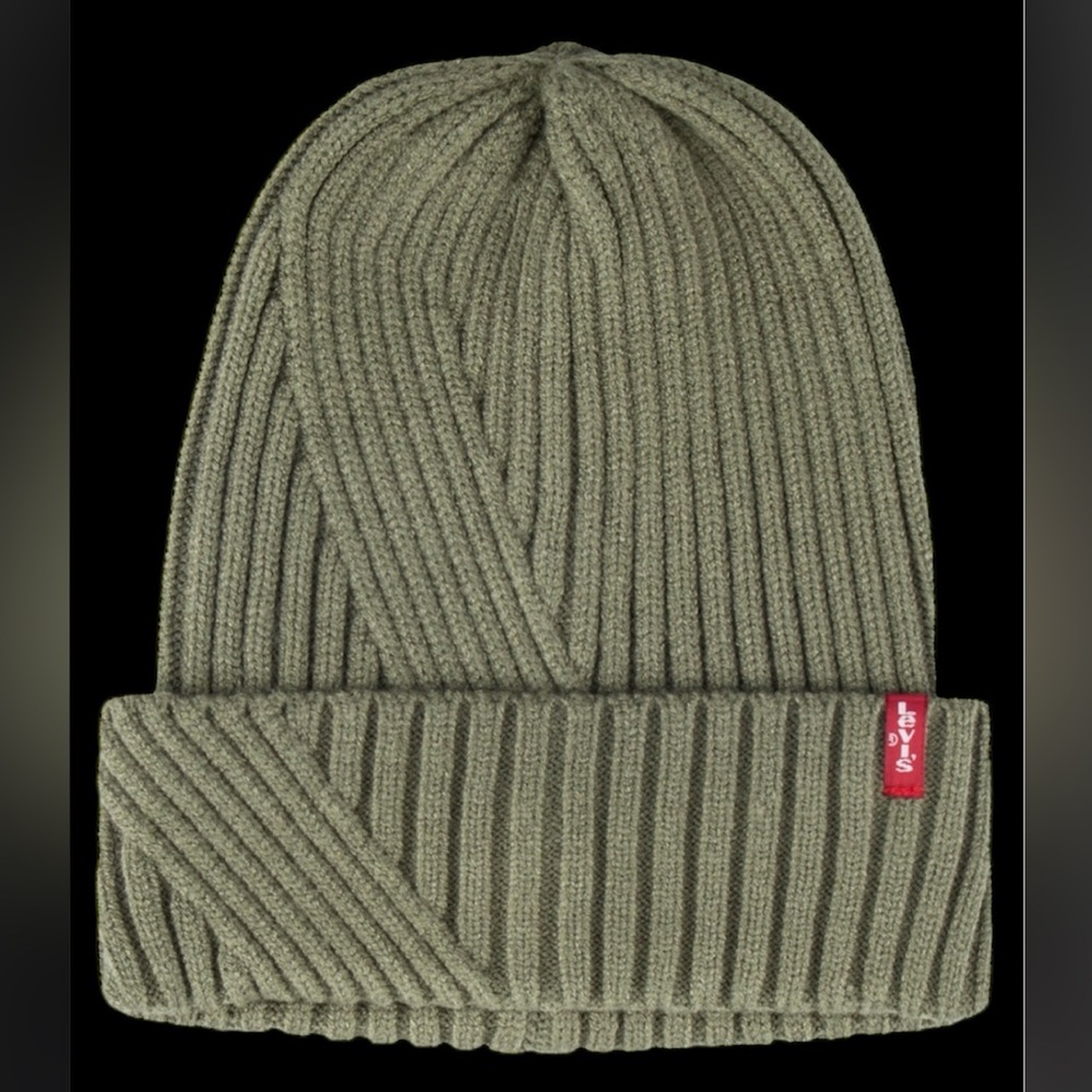 Levi's Classic Olive cropped converged Ribbed knit Beanie